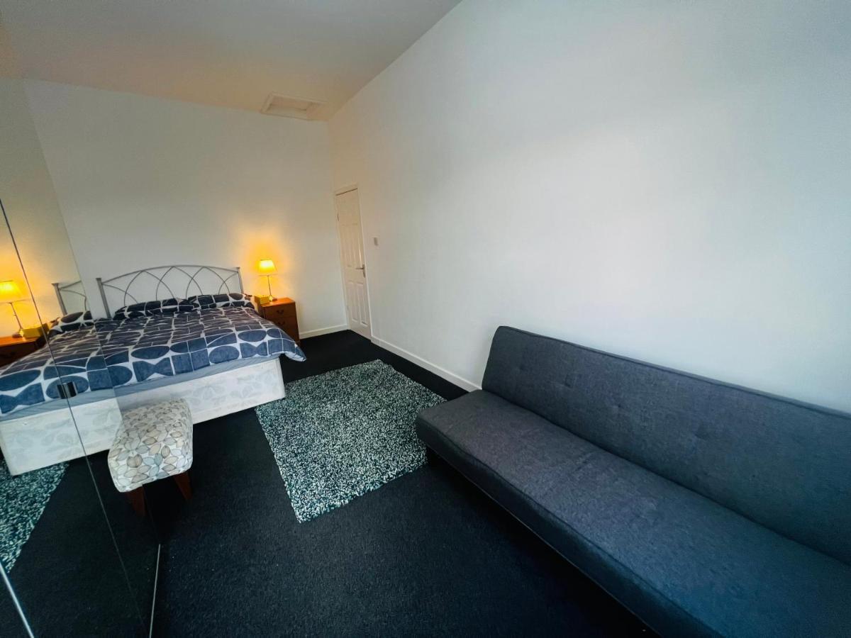 Liberty Inn Room With Sharing Toilet And Kitchen 리버풀 외부 사진