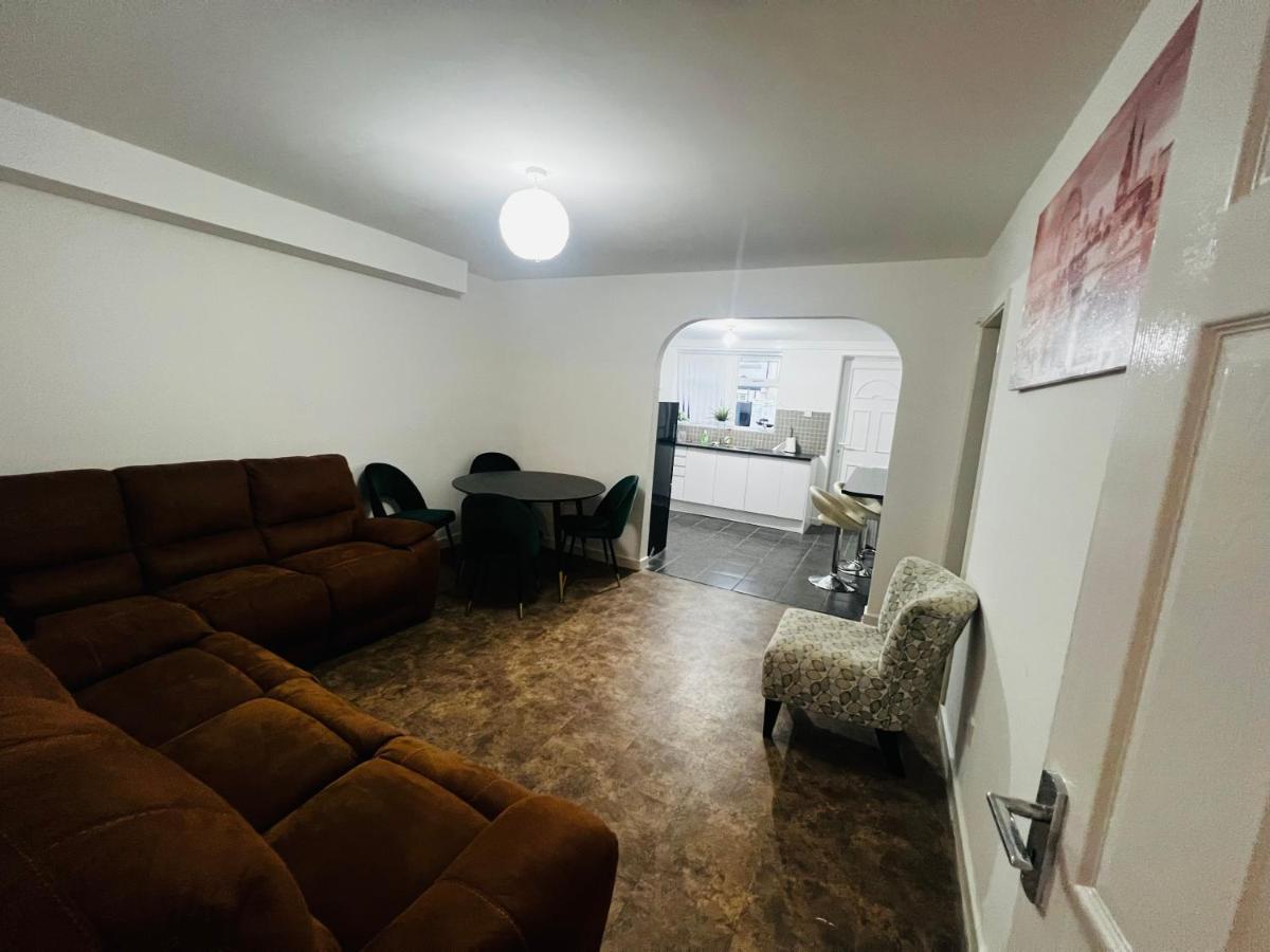 Liberty Inn Room With Sharing Toilet And Kitchen 리버풀 외부 사진